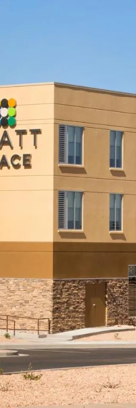 凯悦嘉轩佩吉鲍威尔湖酒店，位于佩吉的酒店