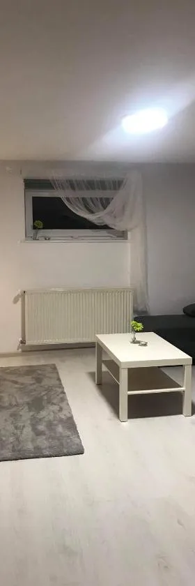 Przytulne mieszkanie w urokliwej okolicy，位于霍杰日的酒店
