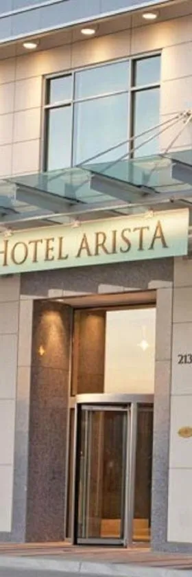 阿里斯塔酒店，位于内珀维尔的酒店