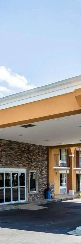 Quality Inn Greenwood Hwy 25，位于格林伍德的酒店