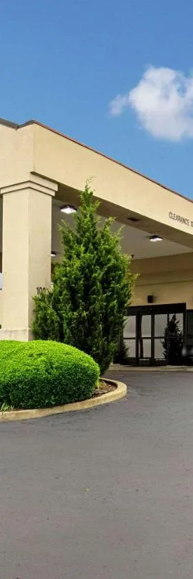 Quality Inn Holly Springs South，位于Holly Springs的酒店