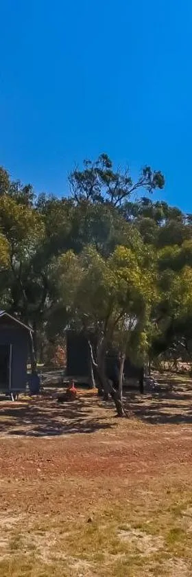 Hilltop Tiny House by Tiny Away，位于Tallarook的酒店
