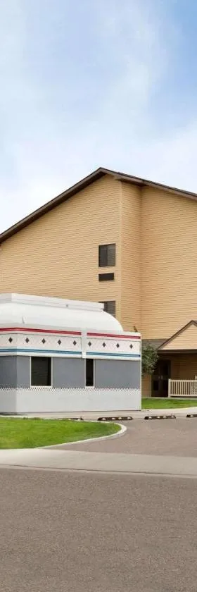Baymont by Wyndham Glendive，位于格伦代夫的酒店