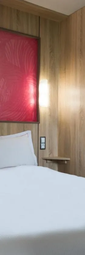 The Originals Access Aéroport, Hôtel Aurillac，位于欧里亚克的酒店