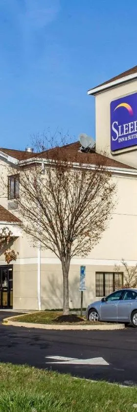Sleep Inn & Suites Bensalem，位于本赛霖姆的酒店