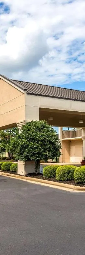 Quality Inn Union City US 51，位于尤宁城的酒店