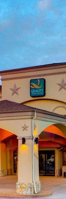 Quality Inn & Suites Glen Rose，位于格伦罗斯的酒店