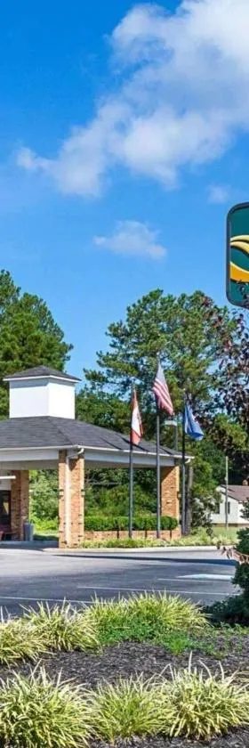 Quality Inn Petersburg Near Fort Gregg-Adams，位于Southern Estates的酒店