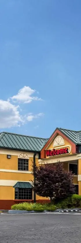 伯利亚伊克诺旅店，位于伯里亚的酒店