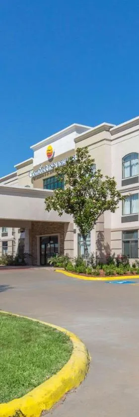 Comfort Inn & Suites SW Houston Sugarland，位于休斯顿的酒店