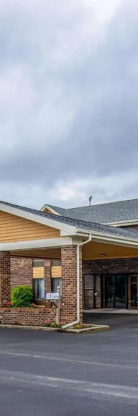 Quality Inn Tully I-81，位于Tully的酒店