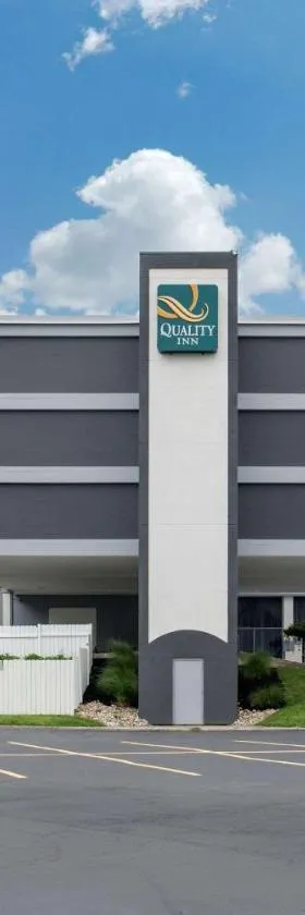 Quality Inn and Conference Center，位于里士满的酒店