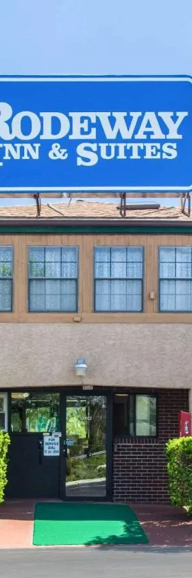 Rodeway Inn & Suites Branford - Guilford，位于布兰福德的酒店