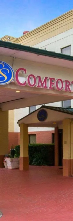 Comfort Suites Cumming-Atlanta near Northside Hospital Forsyth，位于卡明的酒店