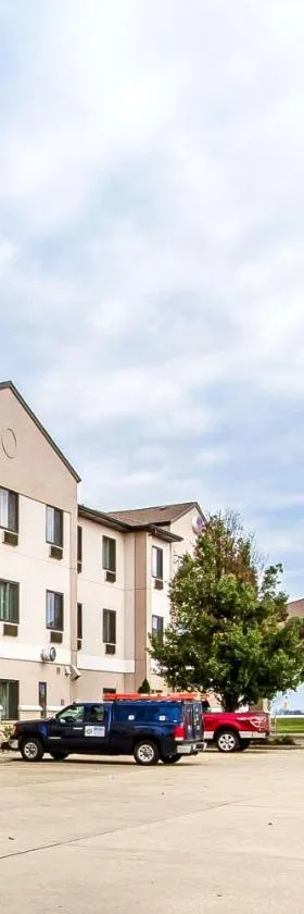 Comfort Suites Mattoon East，位于Mattoon的酒店