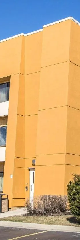 Quality Inn Elgin I-90，位于埃尔金的酒店
