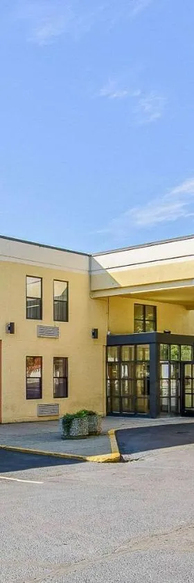 La Casa Inn & Suites-Middleboro，位于米德尔伯勒的酒店