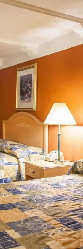 Relax Inn Saint Charles，位于圣查尔斯的酒店