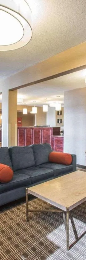 Quality Inn & Suites Boonville - Columbia，位于布恩维尔的酒店