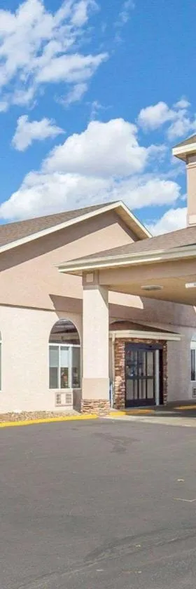 FairBridge Inn & Suites Glendive，位于格伦代夫的酒店