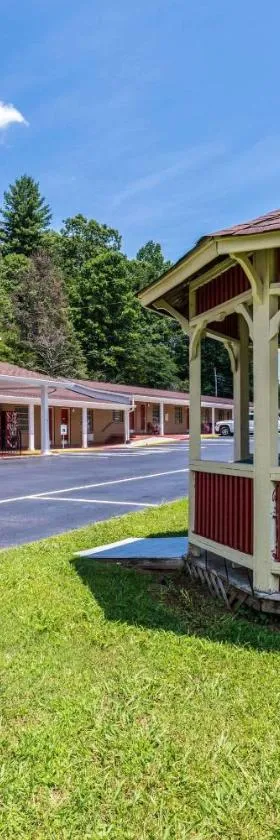 Americas Best Value Inn Franklin，位于富兰克林的酒店