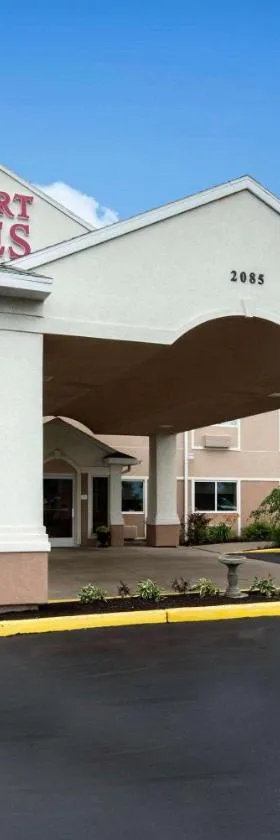 Comfort Suites Rochester Henrietta University Area，位于亨里埃塔的酒店