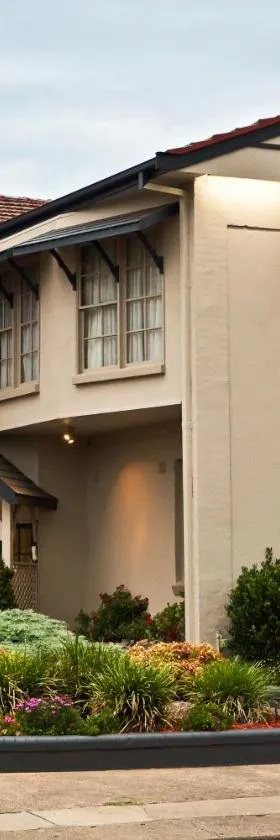 爱博思汽车旅馆，位于阿米代尔的酒店