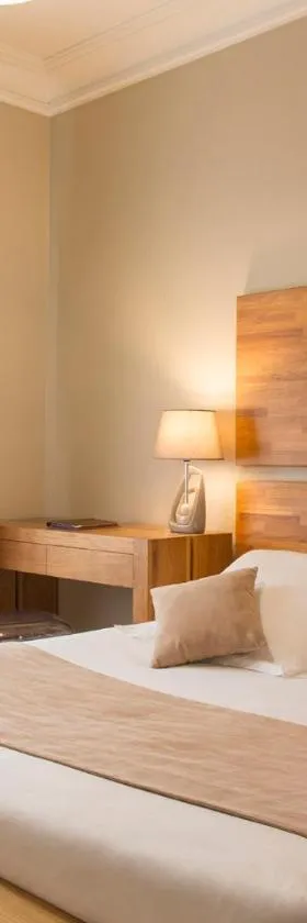 Brit Hôtel Confort Cléria Lorient Centre，位于洛里昂的酒店