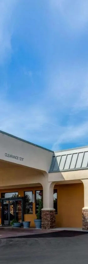 Quality Inn Athens I-65 - Huntsville Area West，位于雅典的酒店