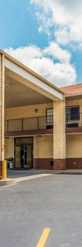 Econo Lodge，位于杰斯帕的酒店