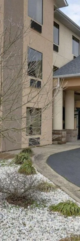 Quality Inn & Suites Malvern，位于Malvern的酒店