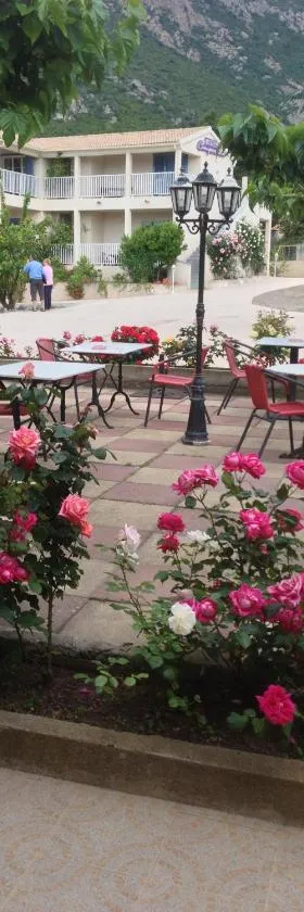 坎芭耶鲁酒店，位于加莱里亚的酒店