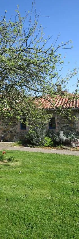 La Maison Des Landes，位于Mouzillon的酒店