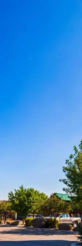 Best Western Paradise Inn，位于狄龙的酒店