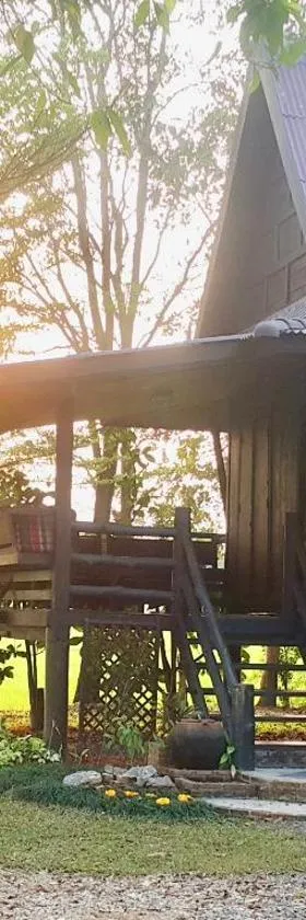 Tung Tong Homestay & Camping，位于湄林的酒店
