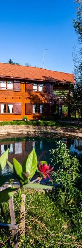 Apartment Mrežnička kuća，位于杜加雷萨的酒店