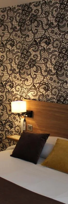 In Situ Hotel，位于瓦朗西纳的酒店