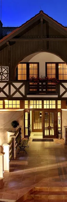 Hotel Dziki Potok Karpacz Konferencje & SPA，位于卡尔帕奇的酒店