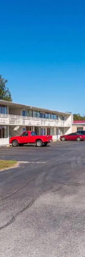 Motel 6-Connellys Springs, NC，位于希科里的酒店