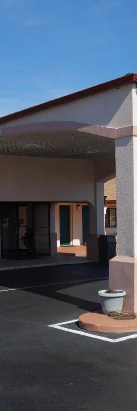 VIP Inn and Suites，位于亨茨维尔的酒店