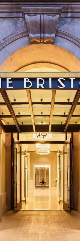 The Bristol Hotel，位于布里斯托尔的酒店