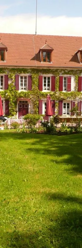 Chambres d'hôtes et Roulotte Au Bonheur Du Parc，位于勒布勒伊的酒店