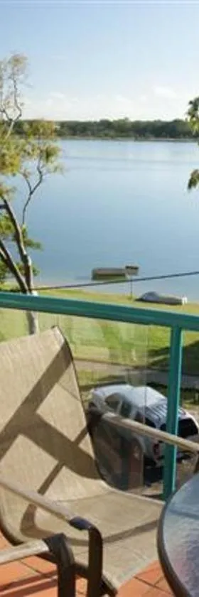 The Esplanade Riverview Holiday Apartments，位于玛志洛的酒店
