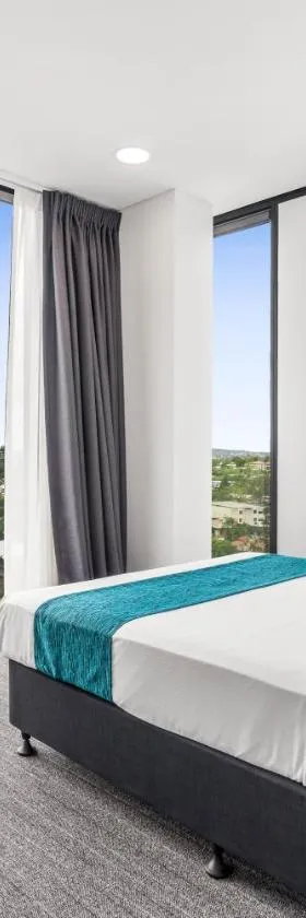 Essence Suites Taringa，位于布里斯班的酒店