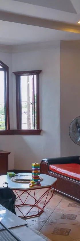 Spinning Cat Hostel，位于塔比拉兰的酒店