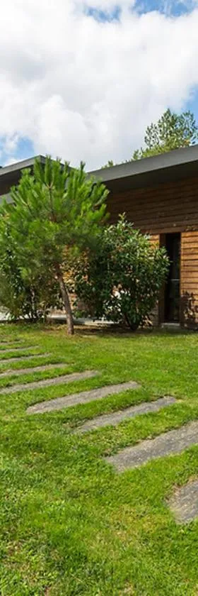 la maison dans les bois，位于Oudon的酒店