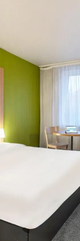 B&B HOTEL Quimper Sud Bénodet，位于坎佩尔的酒店