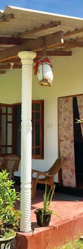 Sai Seashell Rest Inn Nilaveli，位于亭可马里的酒店