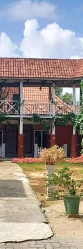 伊兹村庄酒店，位于瓜拉勿述的酒店