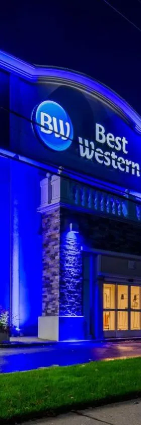 酒吧港贝斯特韦斯特酒店，位于Massapequa Park的酒店